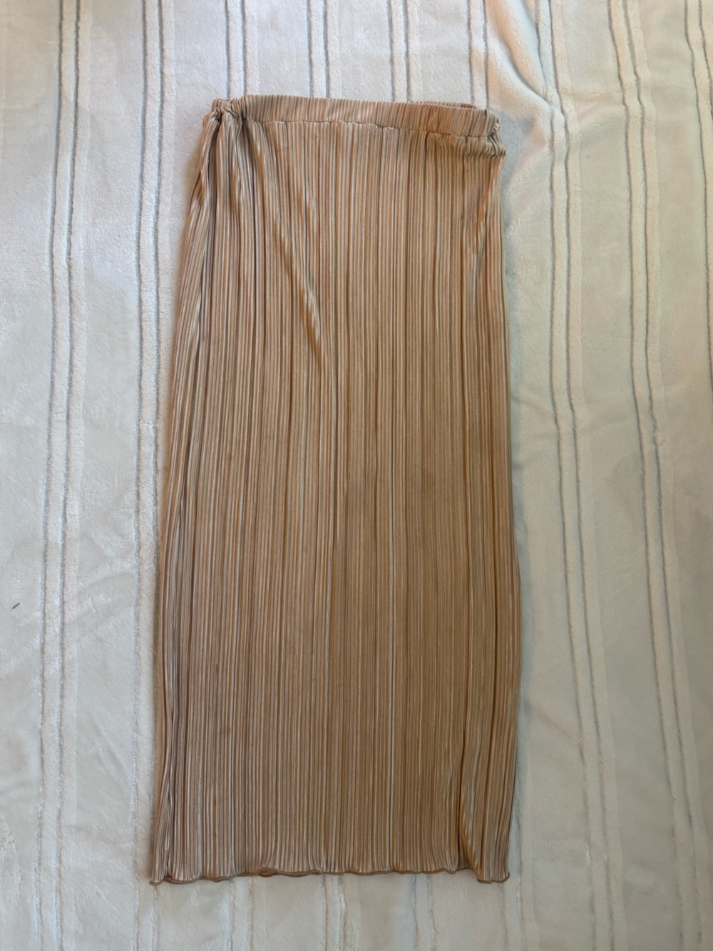 Midi crepe plisse skirt - stretchy metallic rose gold material hits mid calf - S
